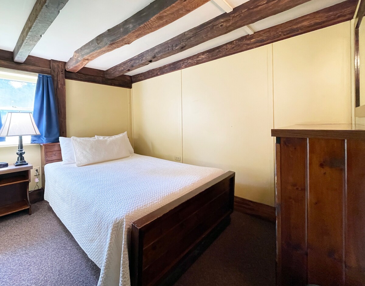 Poconos Rustic 1间卧室，位于私人度假村