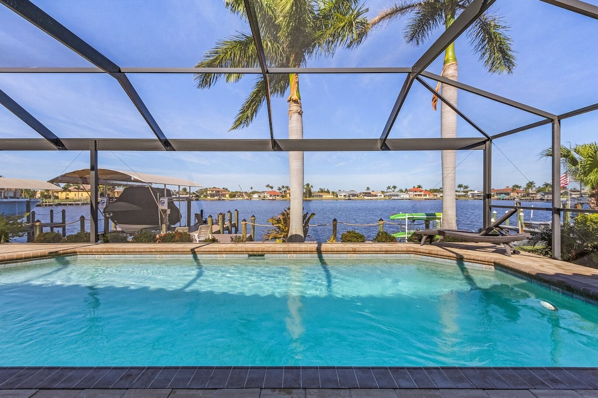 Waterfront w/ Heated Pool -  Villa Dock Holiday