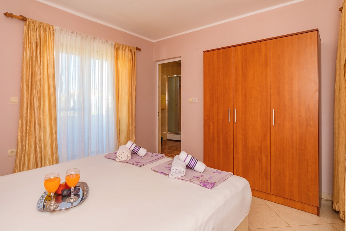 Guest House Edita - Standard Apartment 1