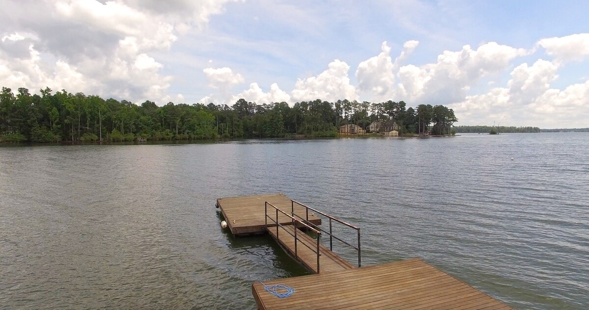 Casa Azul - Lake Murray - Close in - Spa like bath