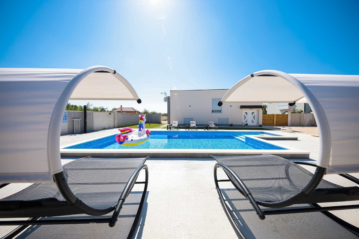 Villa Miranda with pool, Zadar county