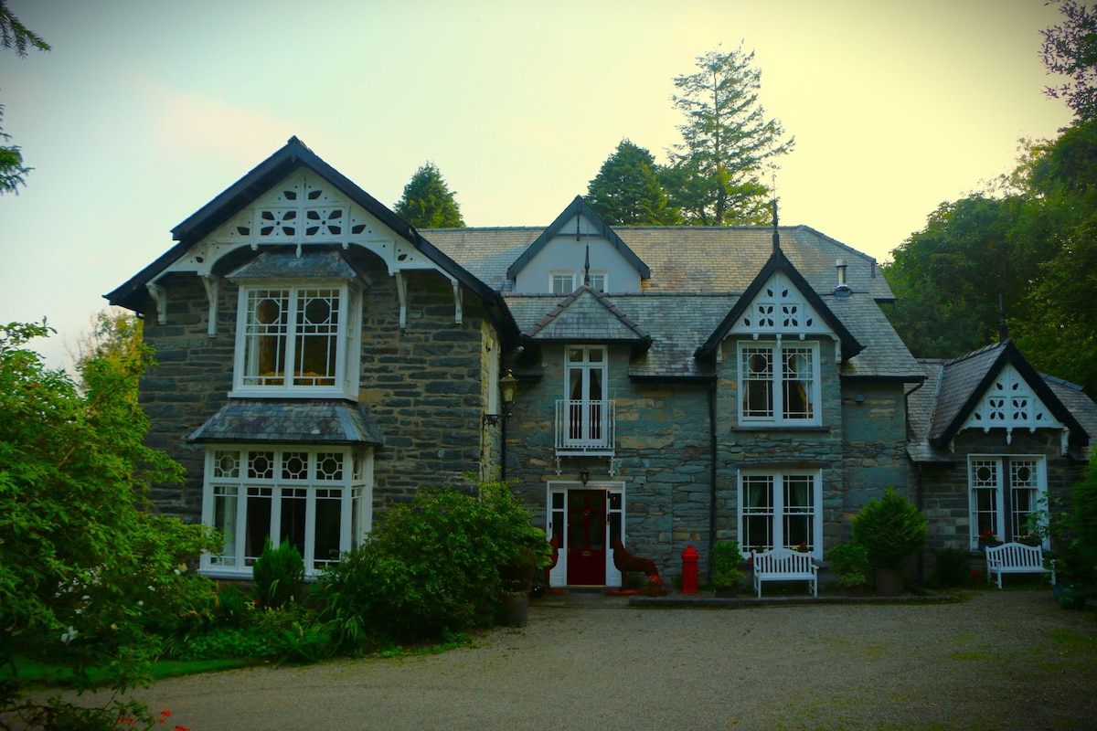Cae 'r Blaidd Country House