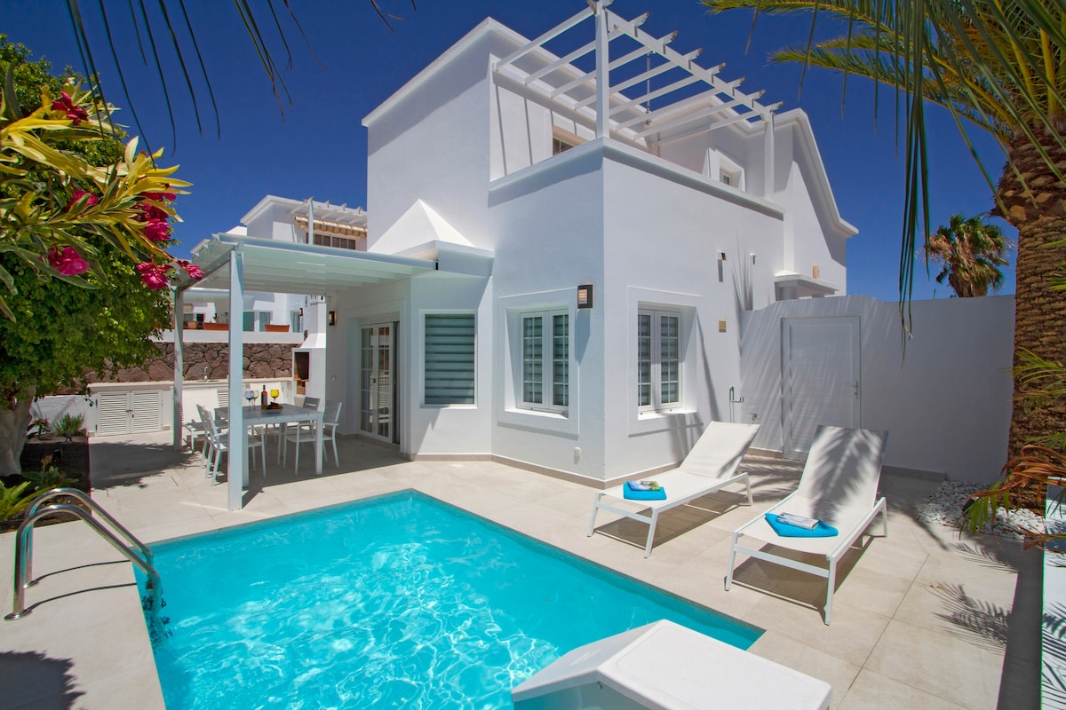 Villa Charlana Beautiful detached villa in the