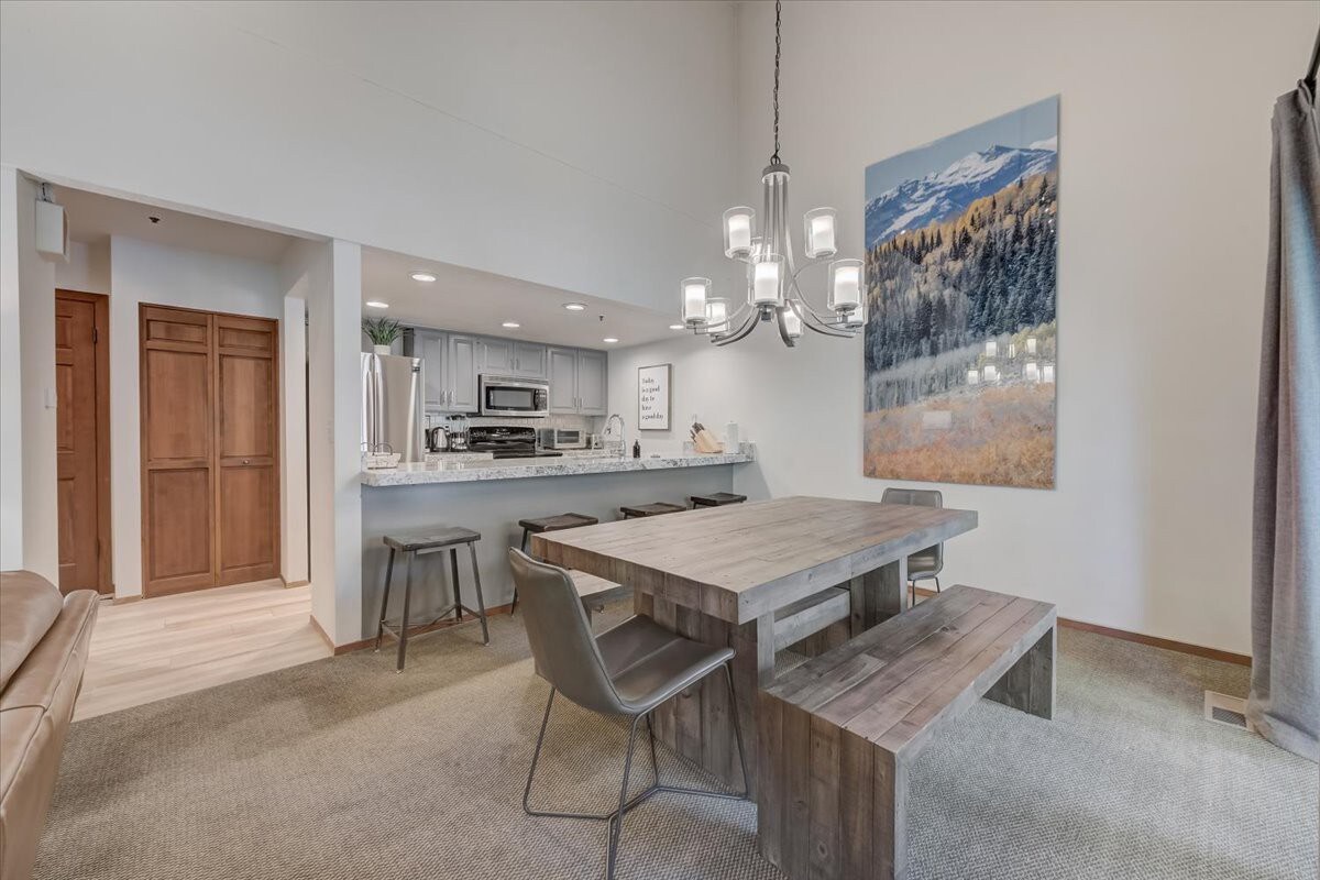 Lakeside Deer Valley Townhome