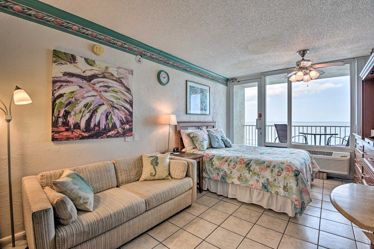 Oceanfront Daytona Beach Studio w/ Balcony