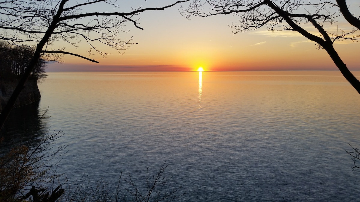 28英亩- Gorgeous Lake Erie Views