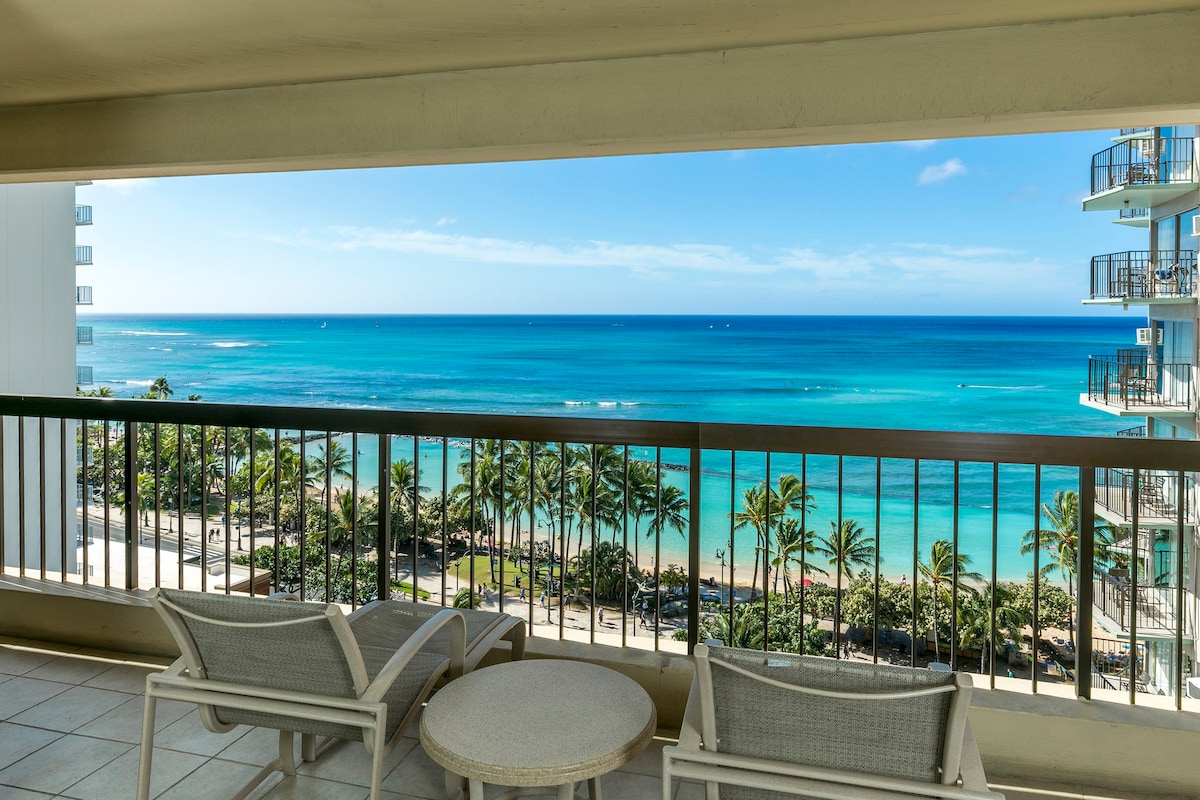 Aston Waikiki Beach Tower: 2 Br with Ocean Views