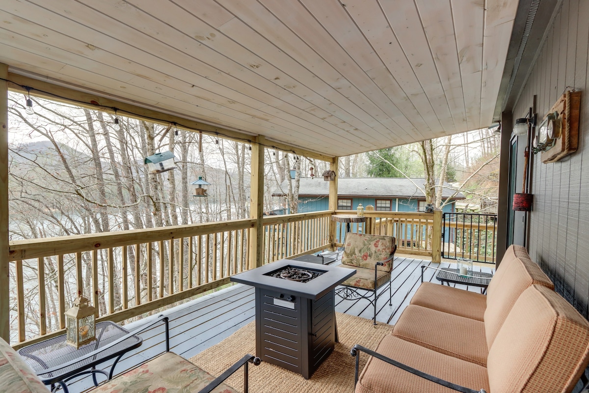 Nantahala Lake Family Home w/ Private Dock & Views