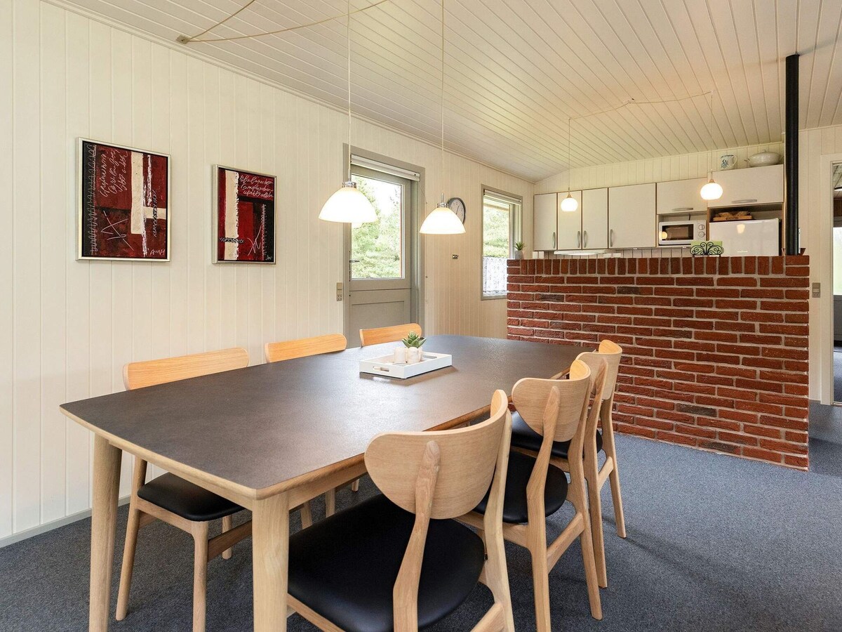 6 person holiday home in blåvand