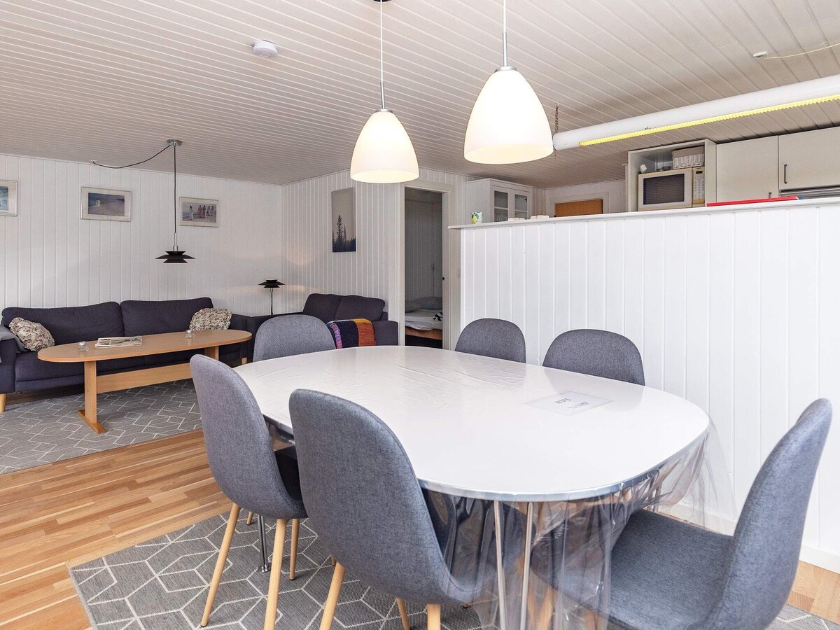 4 person holiday home in løkken