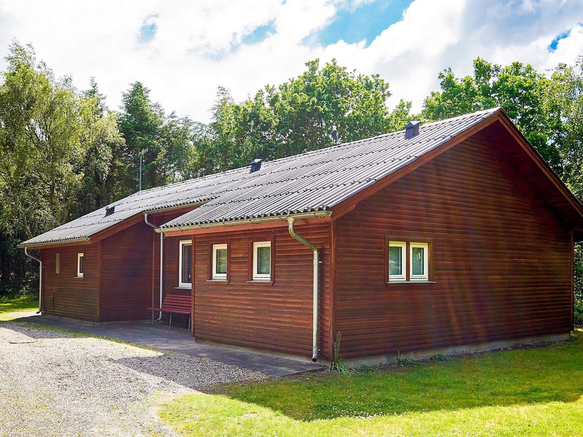 6 person holiday home in thyholm