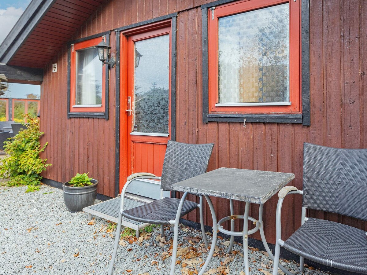 6 person holiday home in vestervig