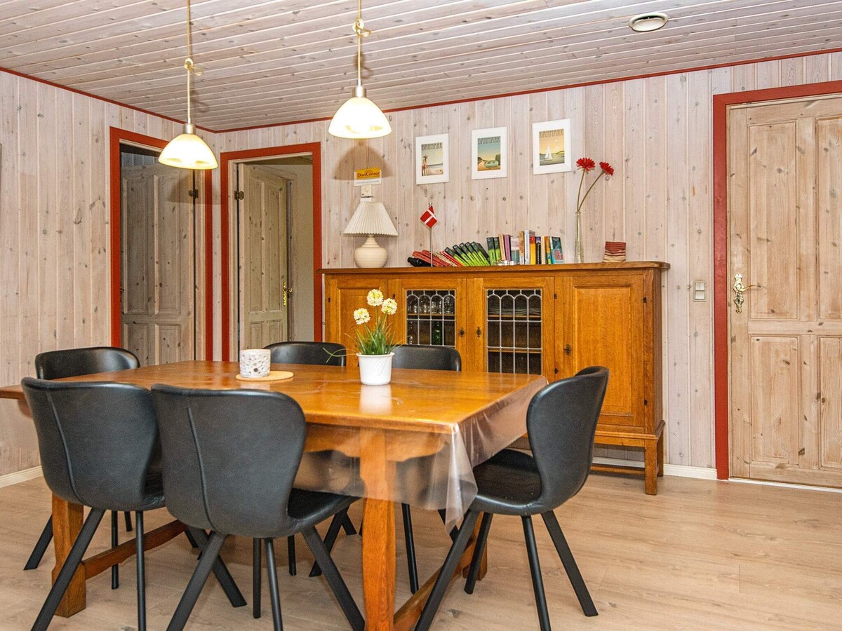 8 person holiday home in oksbøl