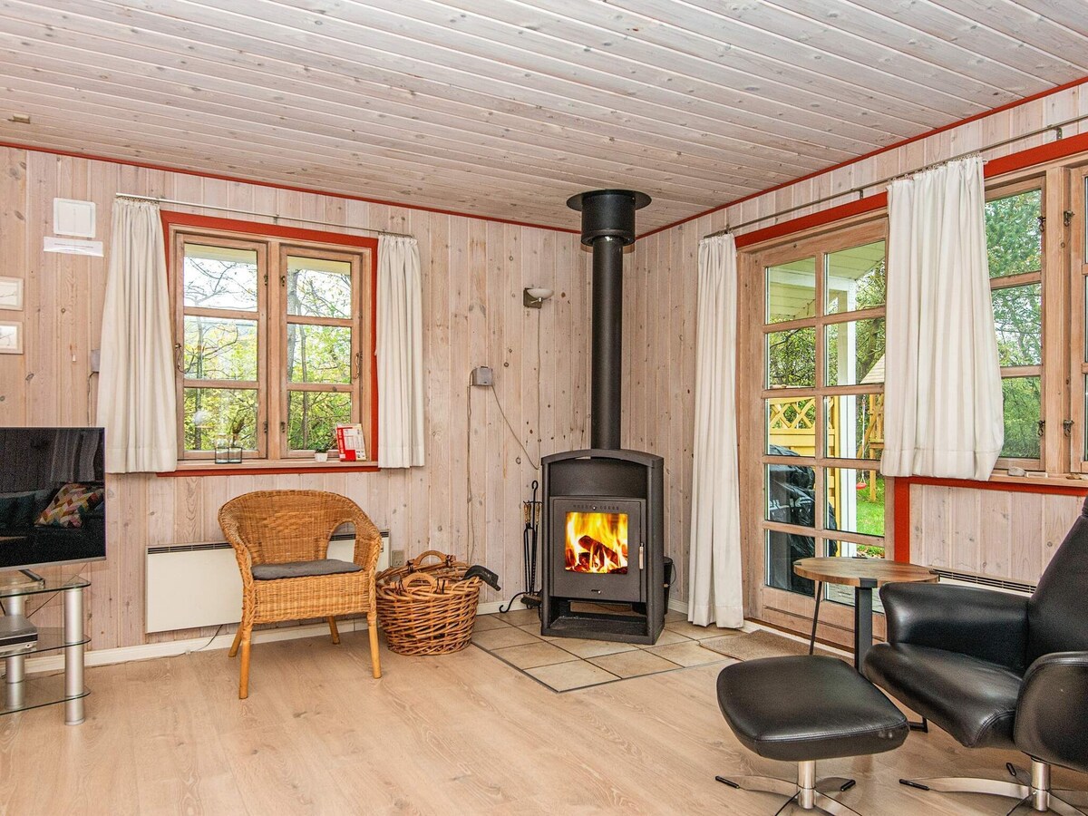 8 person holiday home in oksbøl