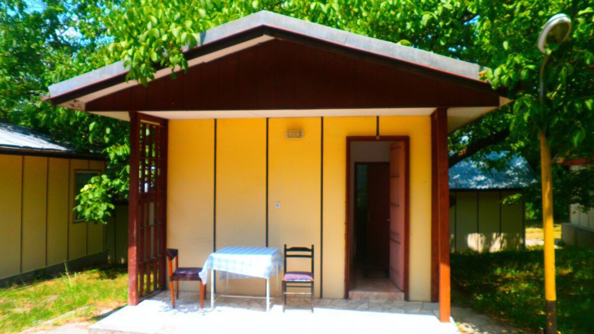Bungalow for 2 or 3 persons in the lovely forest
