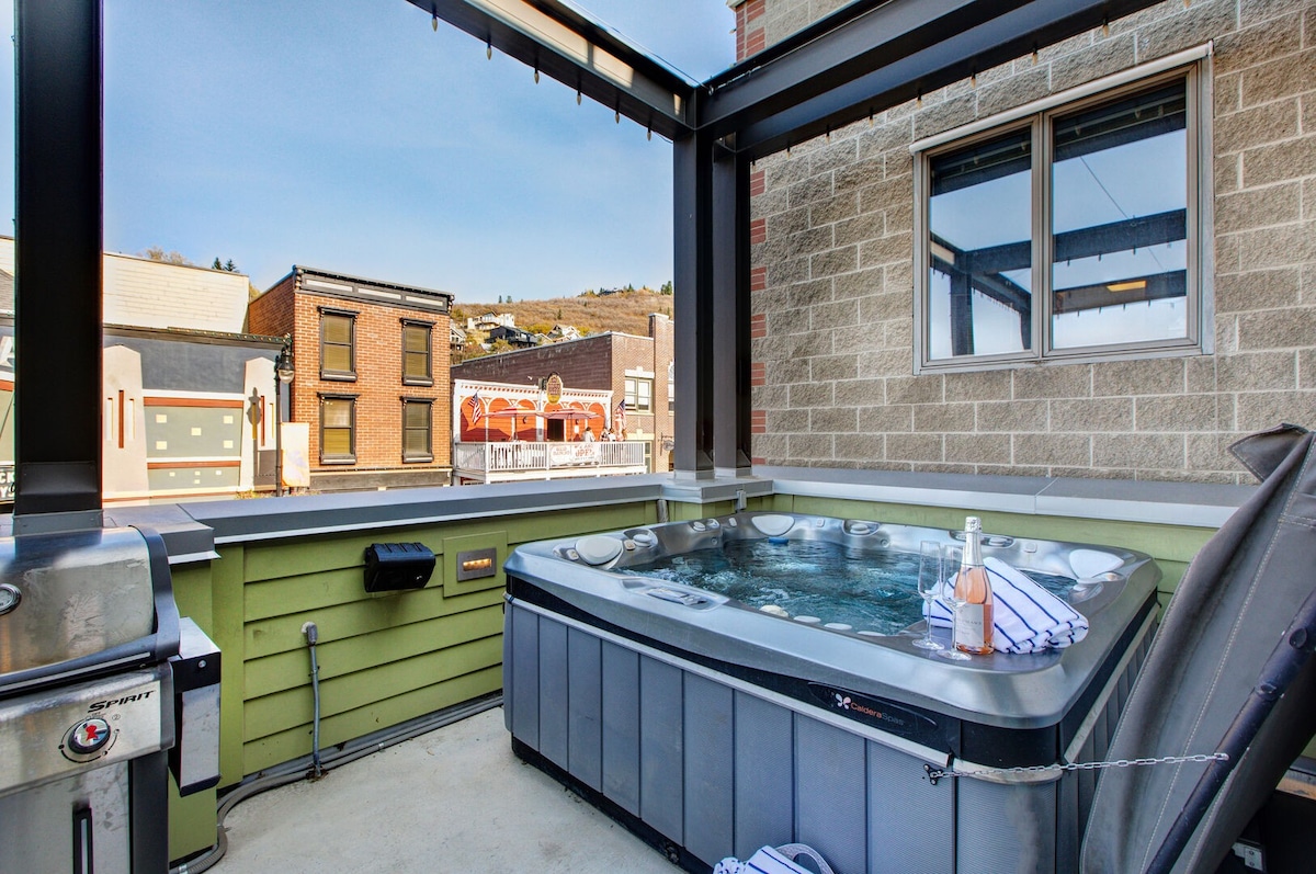 Abode at Parkite #24 | Lux Condo, Private Balcony w/ Hot Tub Over Main St.