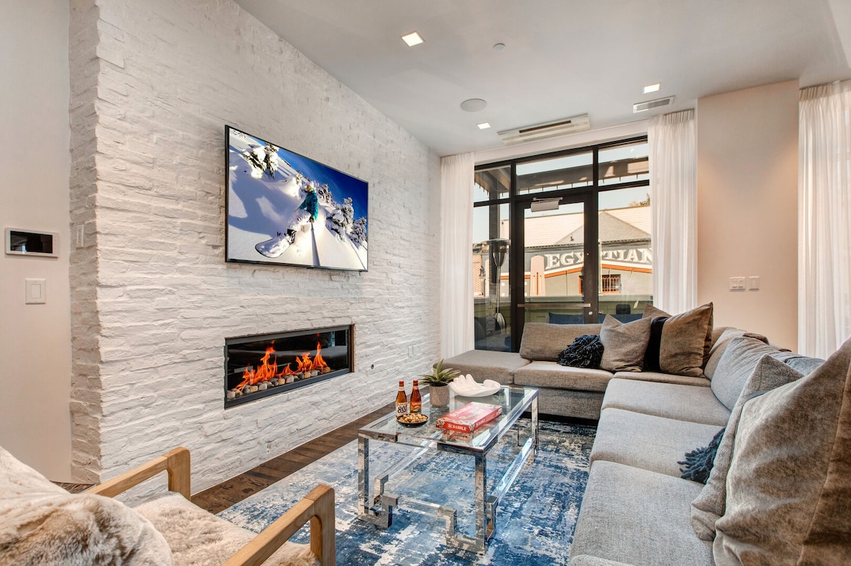Abode at Parkite #24 | Lux Condo, Private Balcony w/ Hot Tub Over Main St.