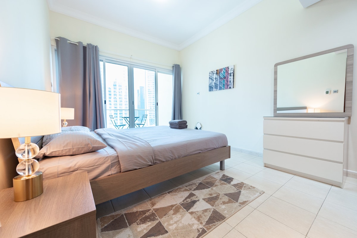 LKV -  Elegant and spacious 1bed with 2 balconies in JLT