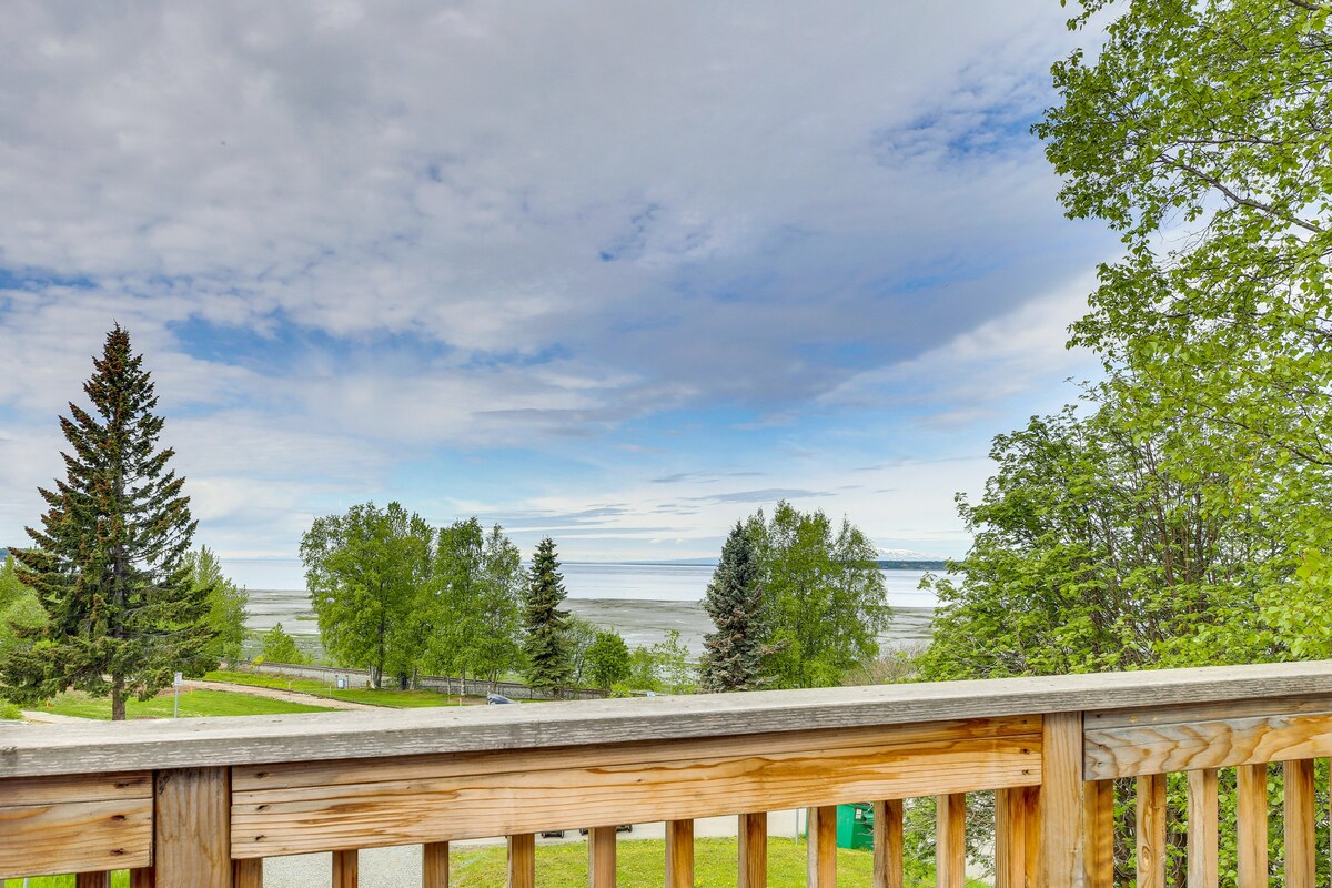 Modern Anchorage Getaway, Steps from Coastal Trail