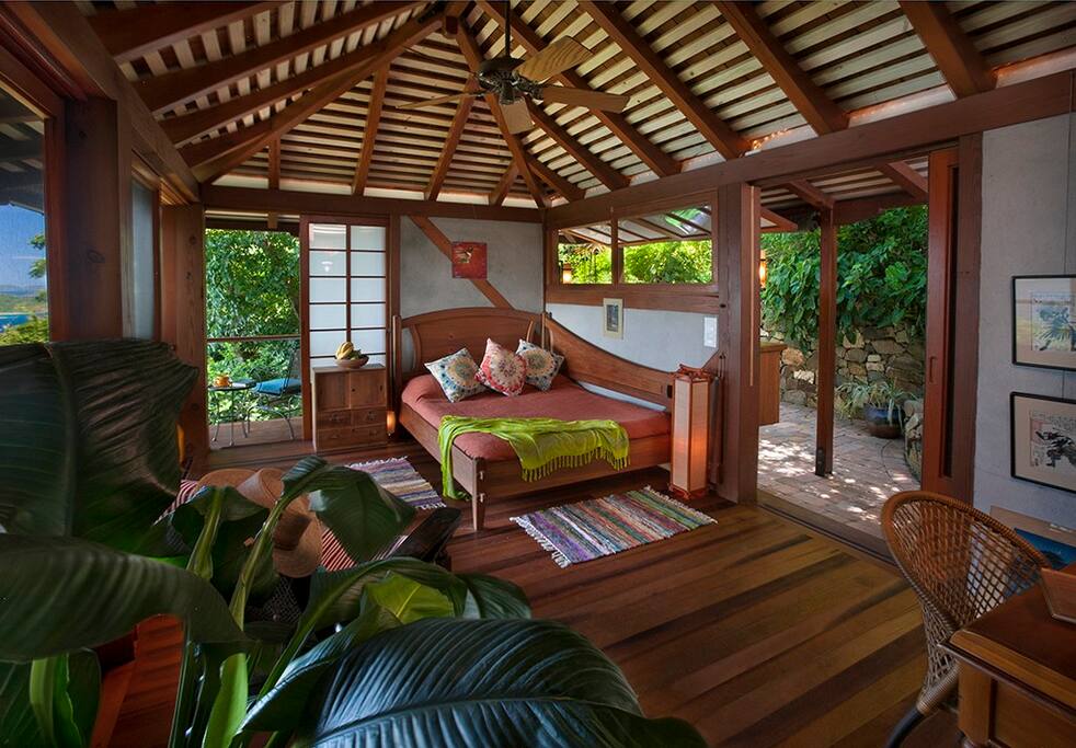 Teahouse Treehouse | Romantic St John Cottage