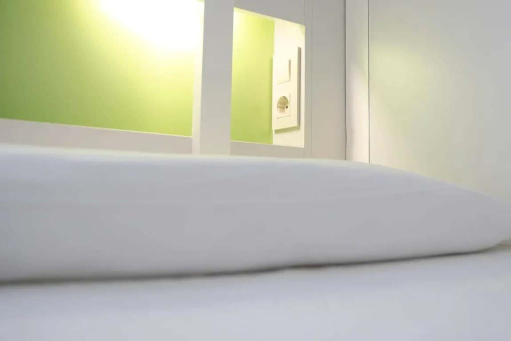 Bed in 4 Mixed Dorm Ensuite Sant Jordi Rock Palace