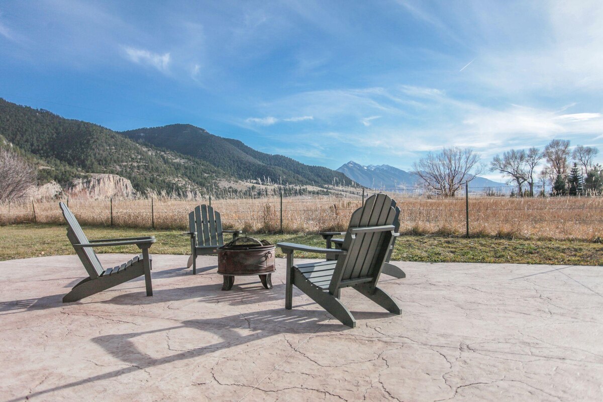 Views of the river from the large porch