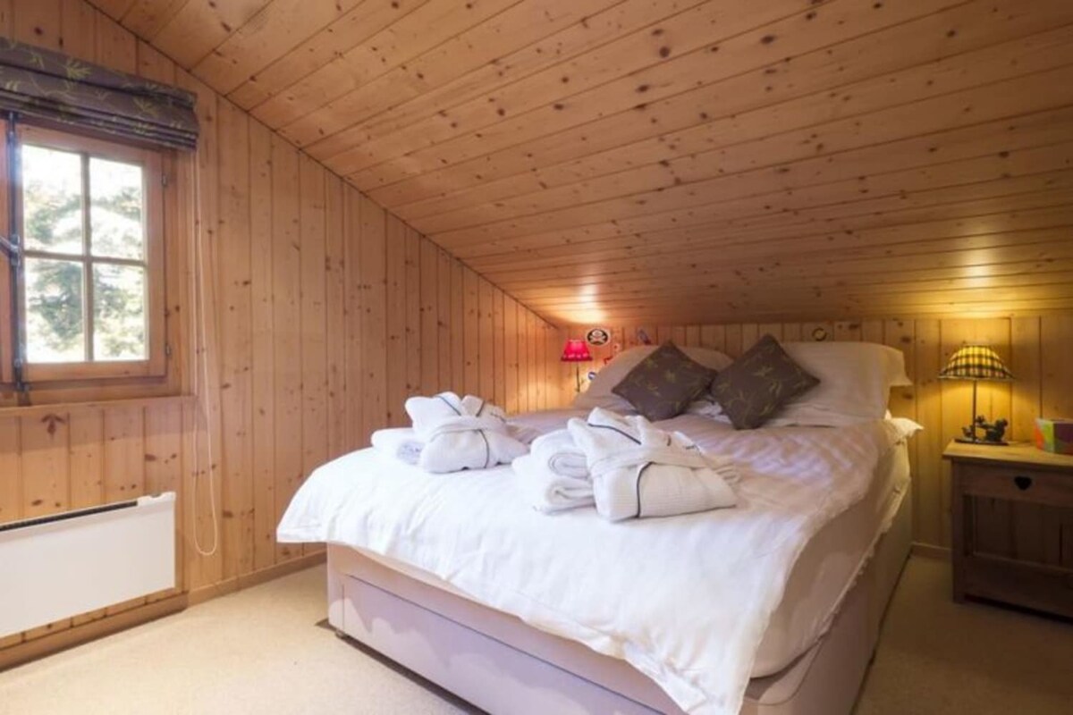 Lovely Chalet Located in the Le Moulin Nursery Slo