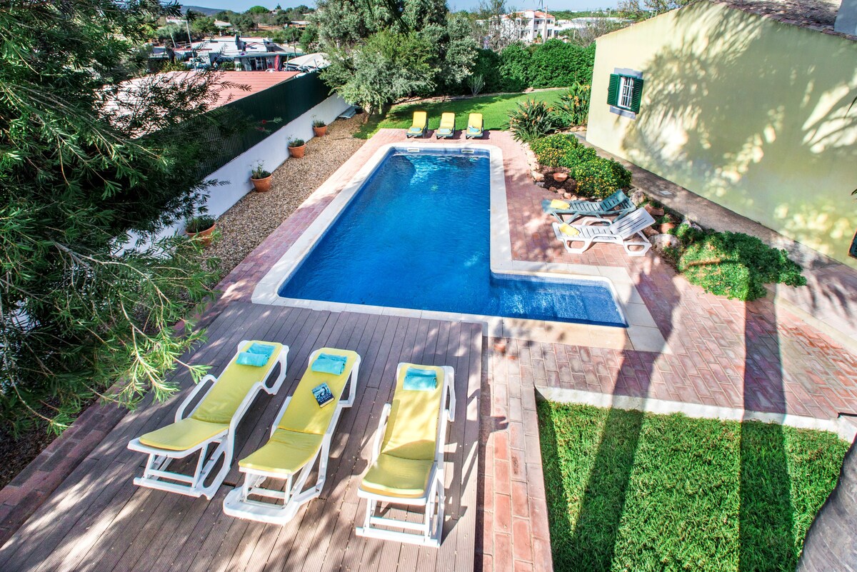 Three Bedroom Villa with pool near Olhao