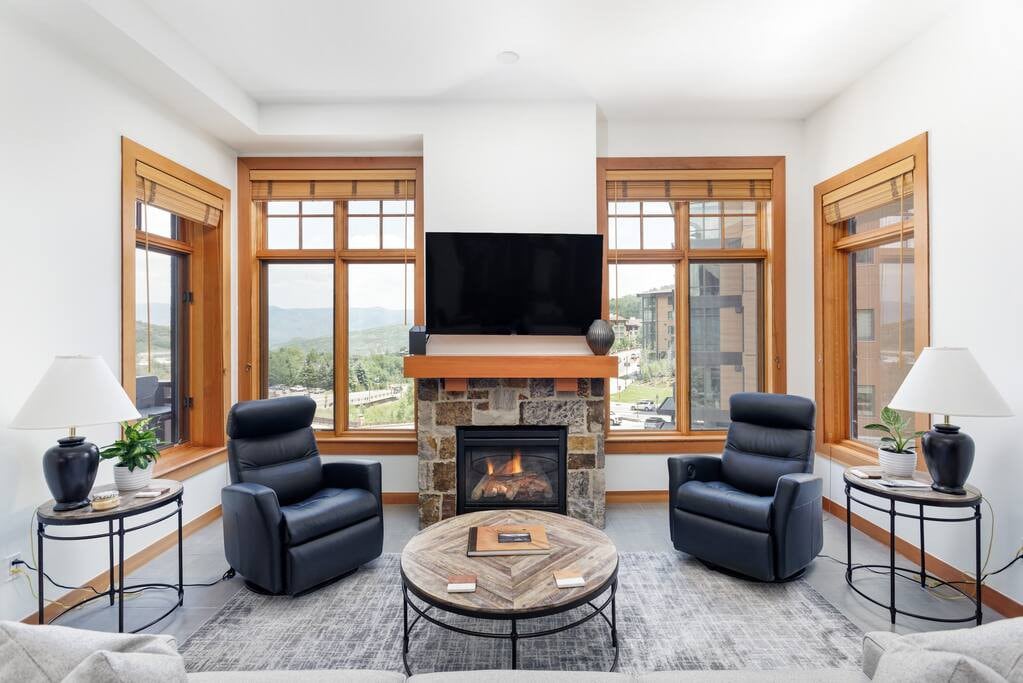 Elevated Alpine Escape: Premium Snowmass Luxury