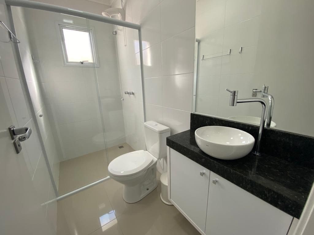 067D - Apartamento novo para alugar em Bombinhas,