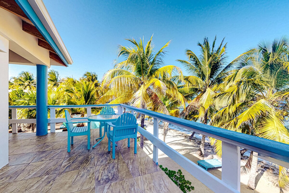 Comfortable 2BR Oceanfront Placencia Peninsula 2n