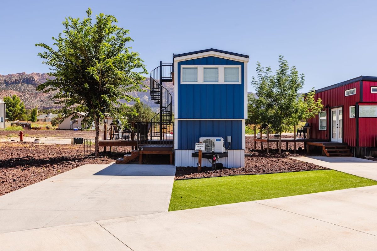 Lil 'Blue Oasis Tiny Home