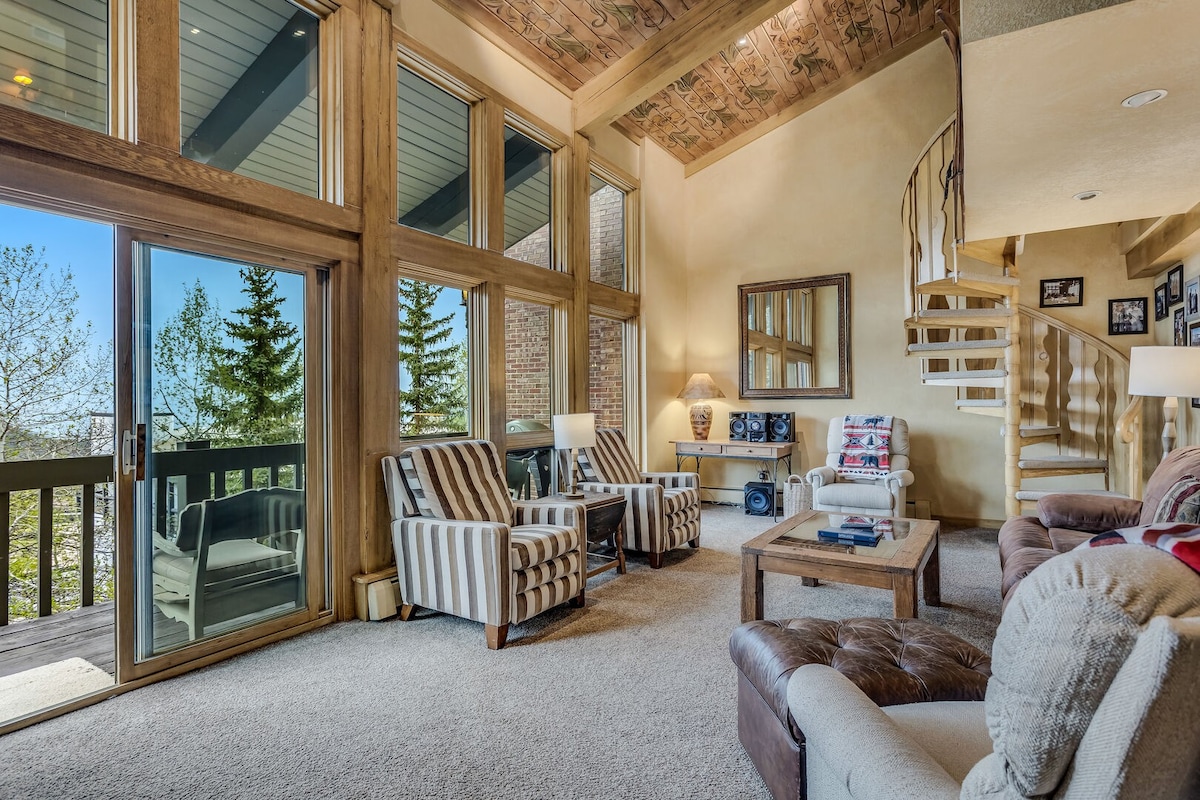 Mountainside 3-Bedroom ~ Interlude 302