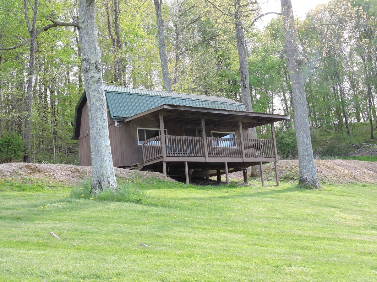 Almost Heaven Lodge - Sparkman Lake