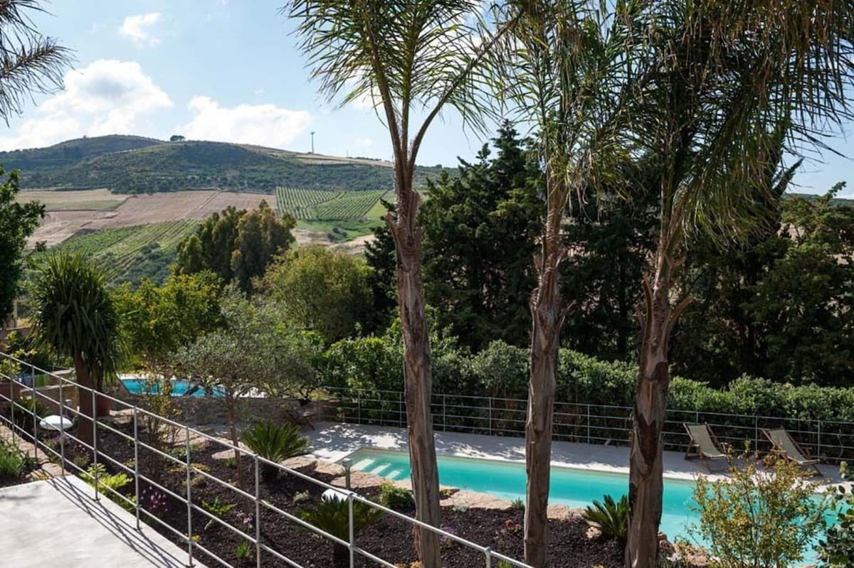 西西里岛6人带泳池度假屋