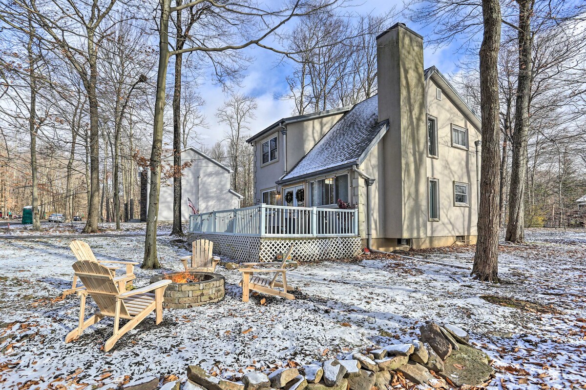 Cozy Tobyhanna Retreat w/ Hot Tub & Game Room!