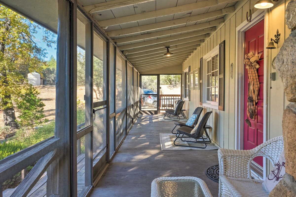 Secluded Mountain Hideaway < 8 Miles to Bass Lake!