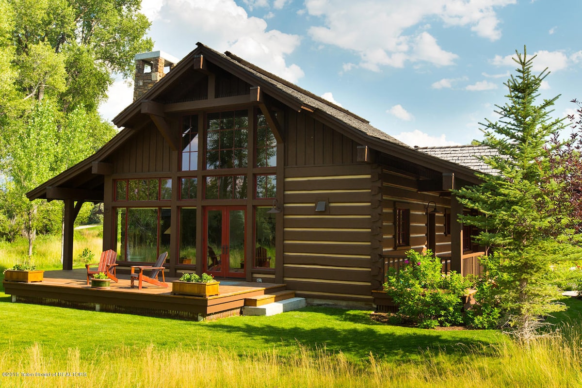 Arnica Cabin at Jackson Hole Golf and Tennis