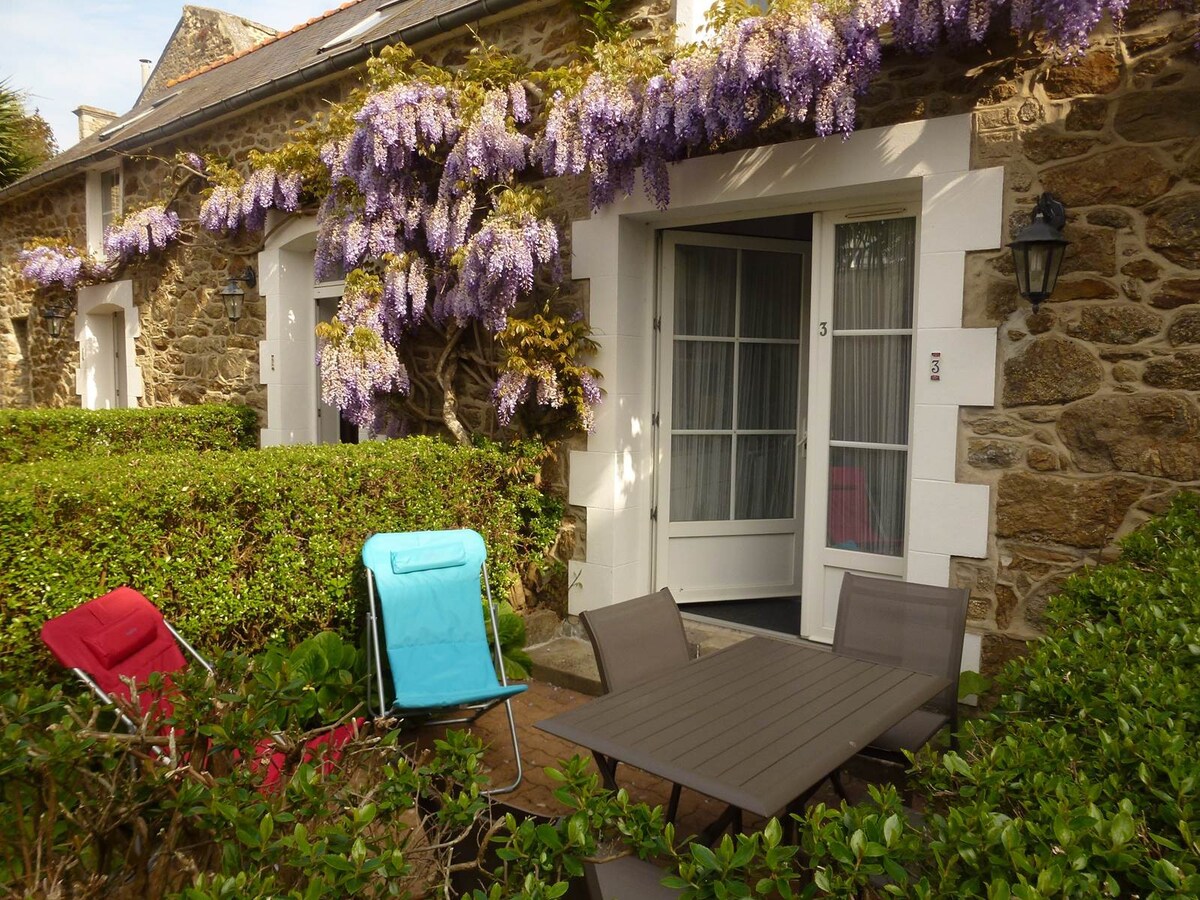 Apartment terrace, Dinard center, beach 250m