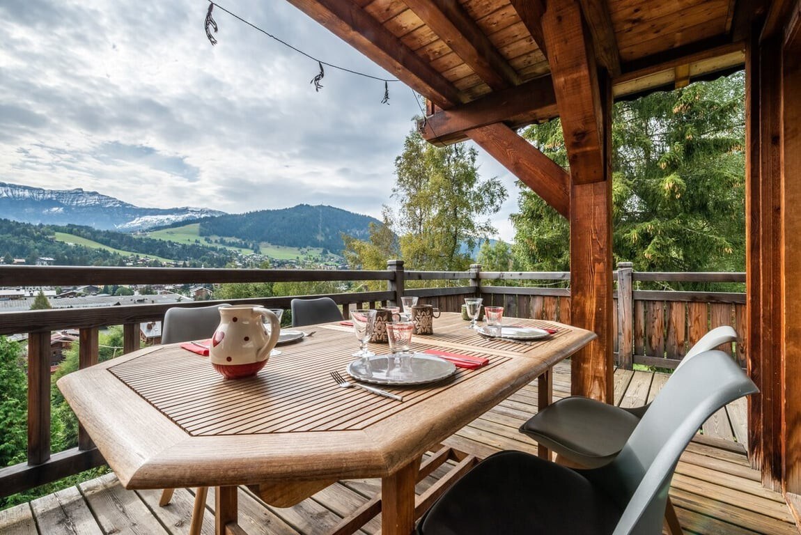 Chalet 5 minutes walk from the center of Megève