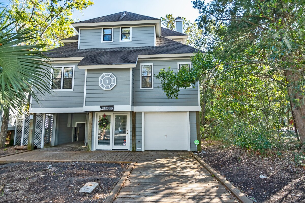 Great family home close to creek and lighthouse