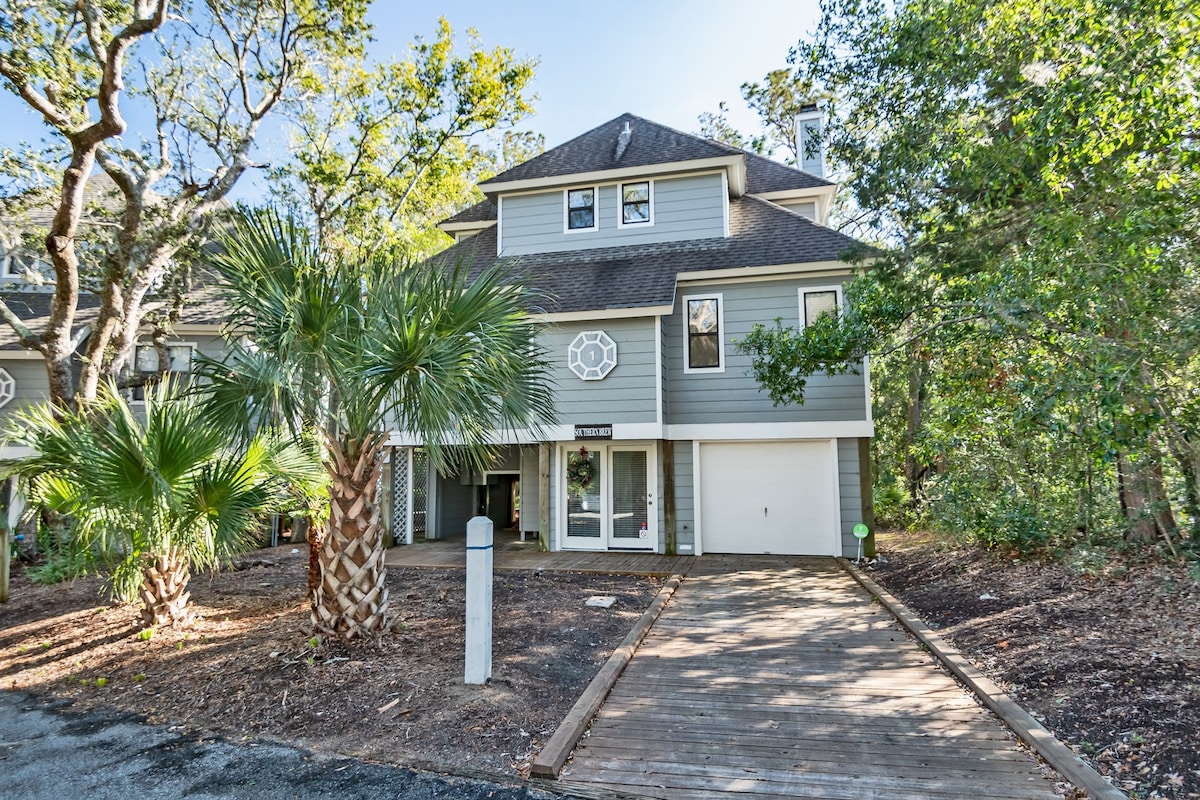 Great family home close to creek and lighthouse