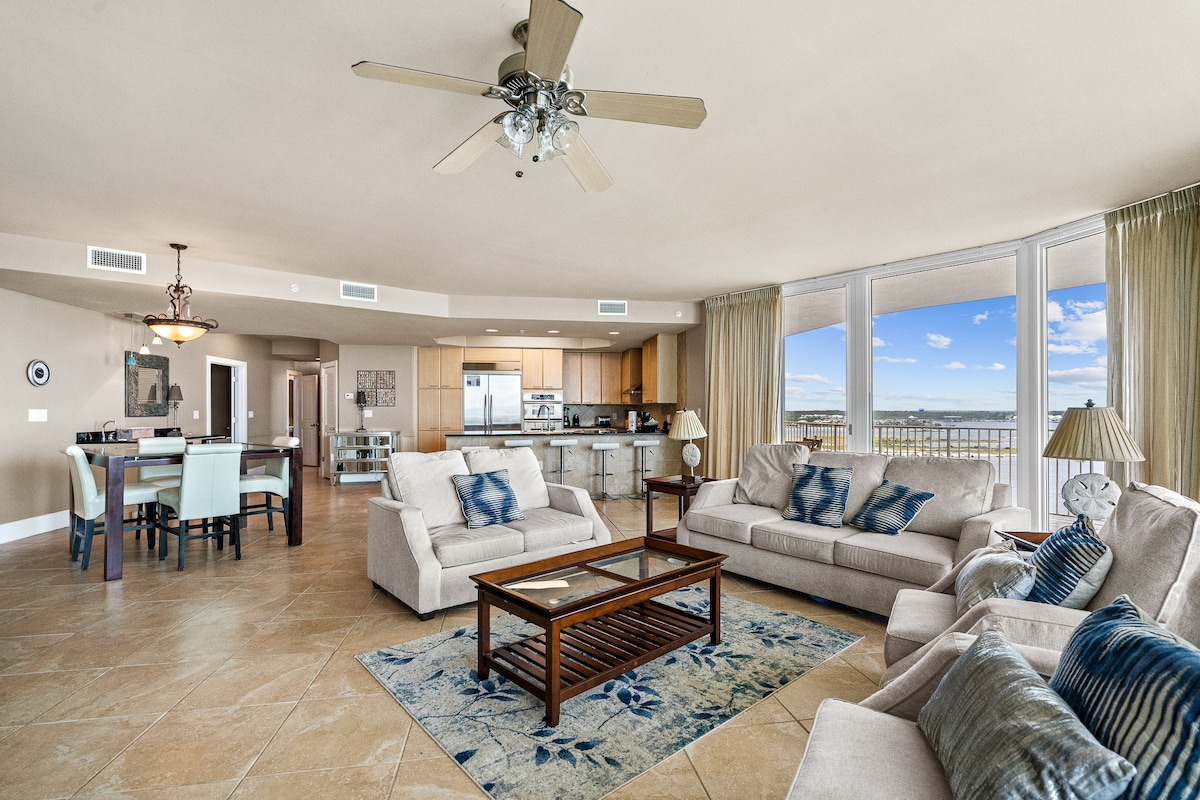 Renovated Beach Haven with Wraparound View! 