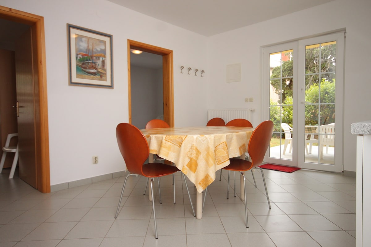 A-3451-a Two bedroom apartment with terrace