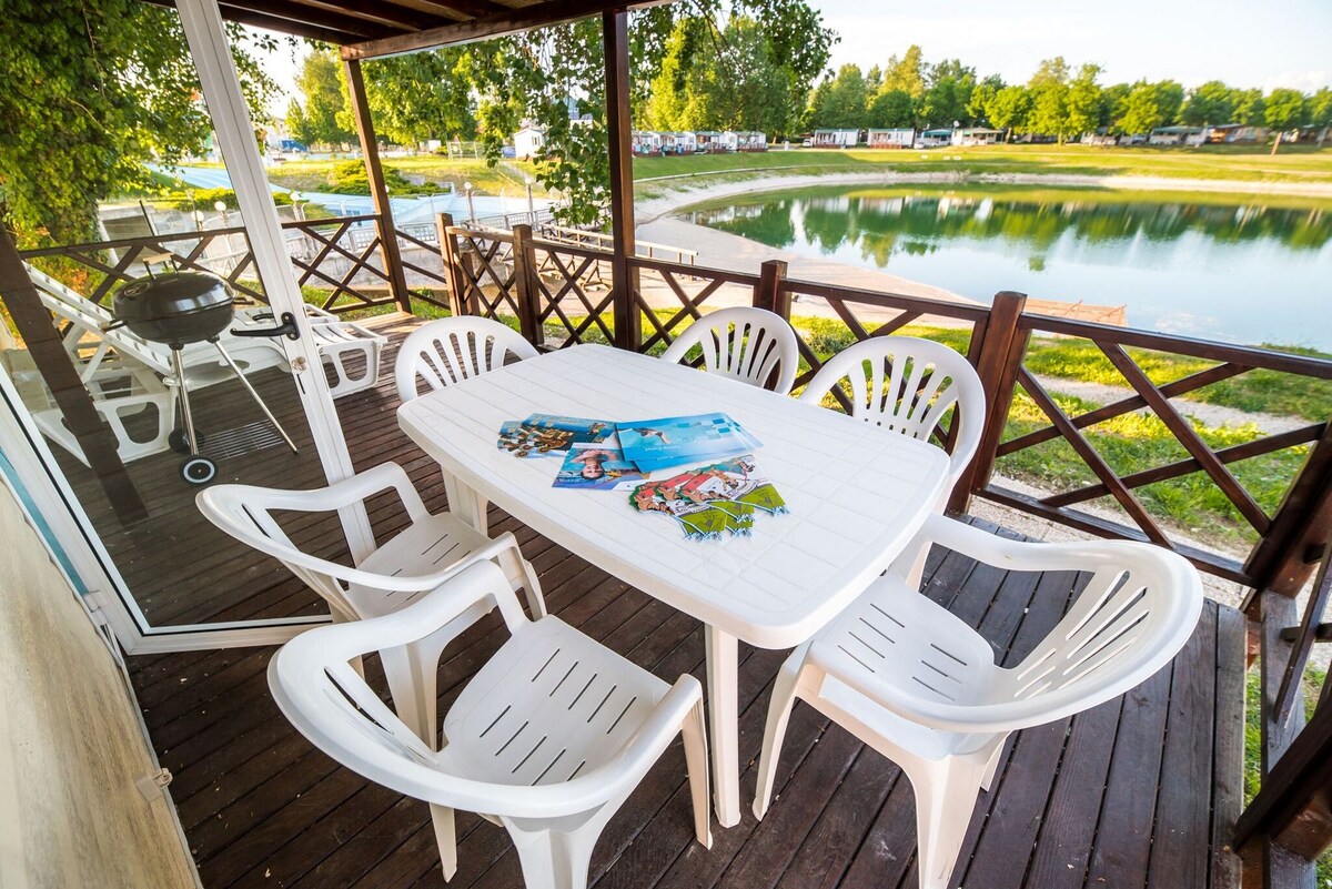Three-Bedroom Apartment with Lake View in Terme Čatež 6