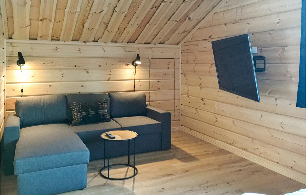 Awesome home with 4 Bedrooms, Sauna and WiFi