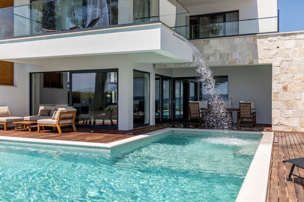 Luxury Villa Papillon Split with private pool