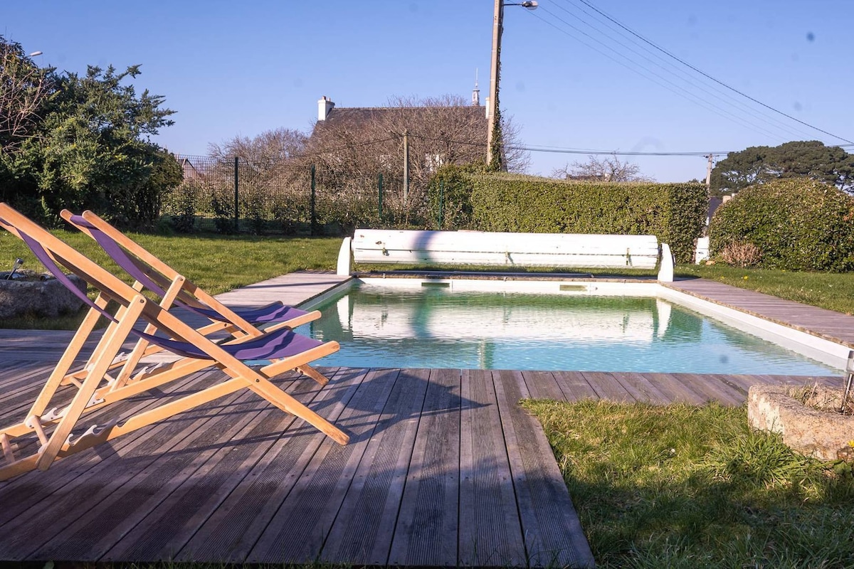 ty michel · Swimming pool access to beaches and sh