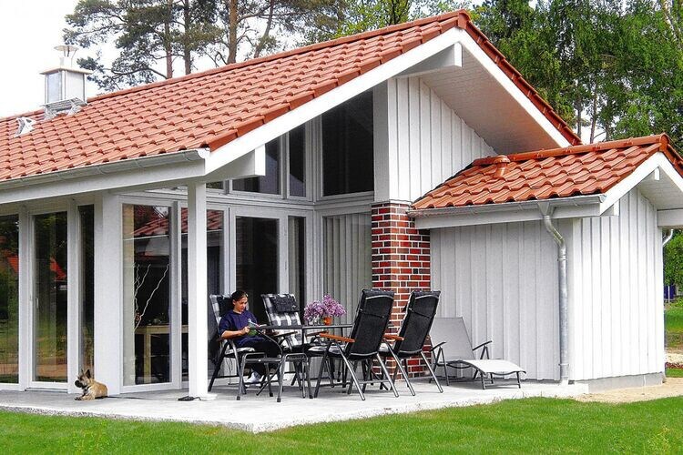 Holiday home with sauna and fireplace in Röbel an der Müritz