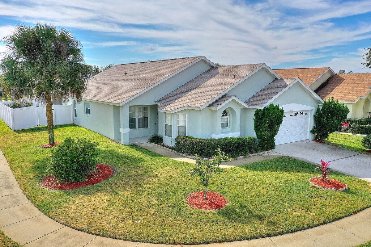 newly remodeled four bedroom florida Villa